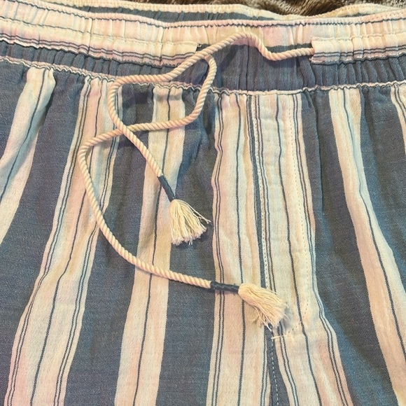 Old Navy Shirt and Shorts Set - Picture 2 of 8